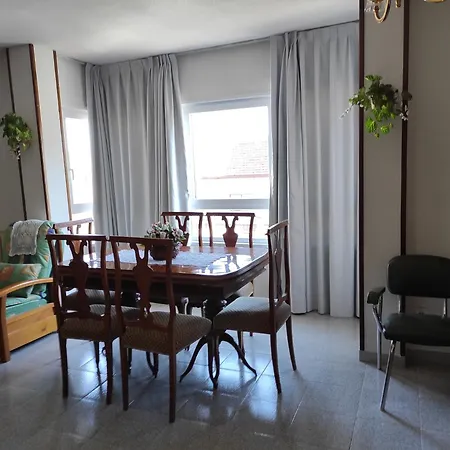Residencial Pinar Apartman *
